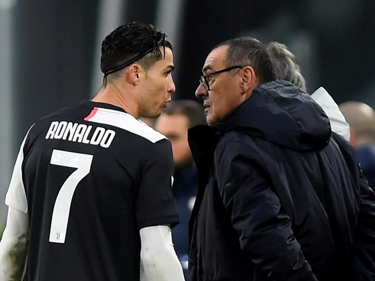 Cristiano Ronaldo y Maurizio Sarri, Juventus, Serie A, fútbol de Italia, Reuters