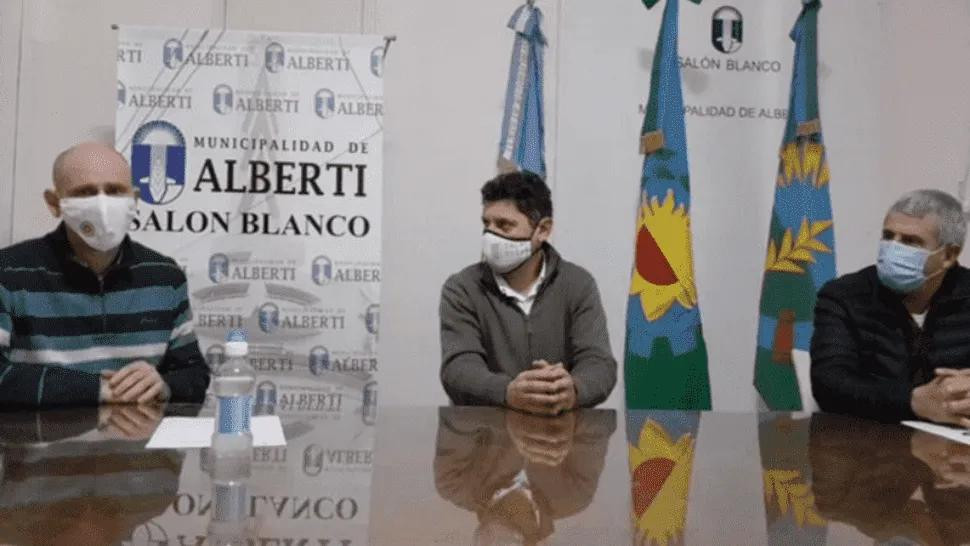 Conferencia en Municipio de Alberti