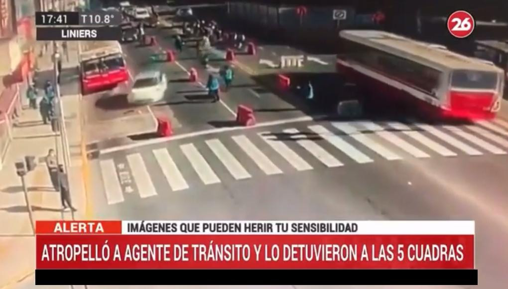 Agente de tránsito atropellado en control vehicular, Liniers, Canal 26