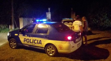 Fiesta clandestina en Córdoba: casi 100 jóvenes rompieron aislamiento social en cuarentena
