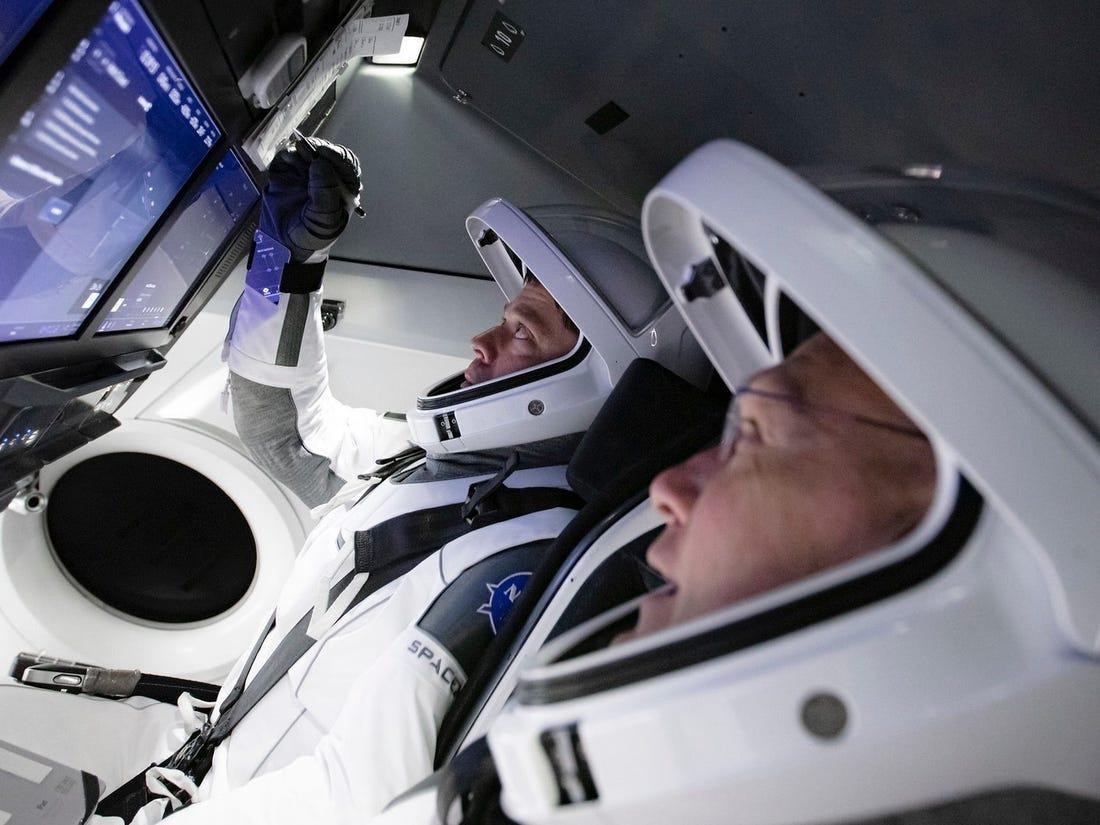 La cápsula Space X vuelve a la tierra desde la ISS