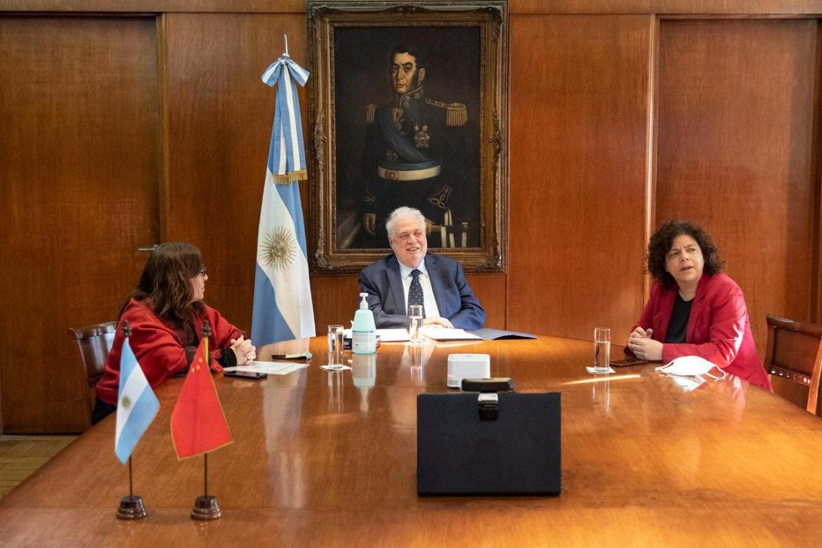 Ginés González García, ministerio de Salud, Autoridades de Argentina y China acordaron realizar los ensayos clínicos de Fase III de la vacuna contra COVID-19 en nuestro país