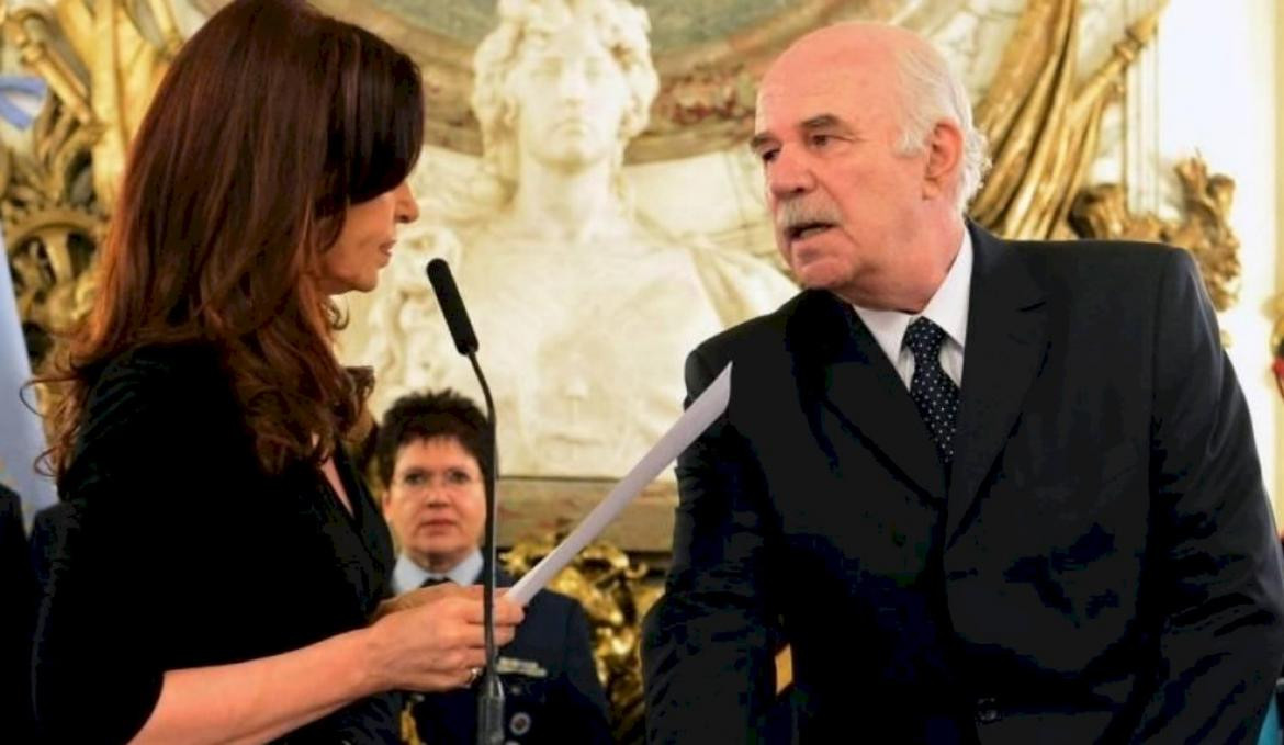 Cristina Kirchner y Carlos Casamiquela