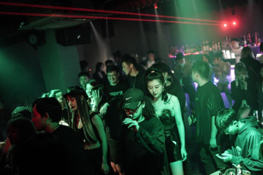 FOTOS Y VIDEO: así son las fiestas en Wuhan, epicentro de la pandemia de coronavirus
