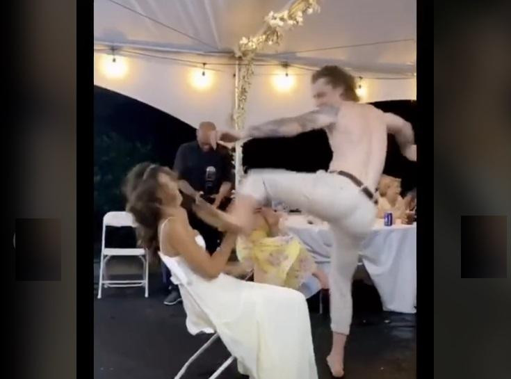 Novio patea en un baile sexy a su novia en plena boda