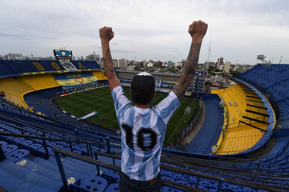 Boca y Newells rindieron un emotivo homenaje a Diego Maradona en la Bombonera, NA