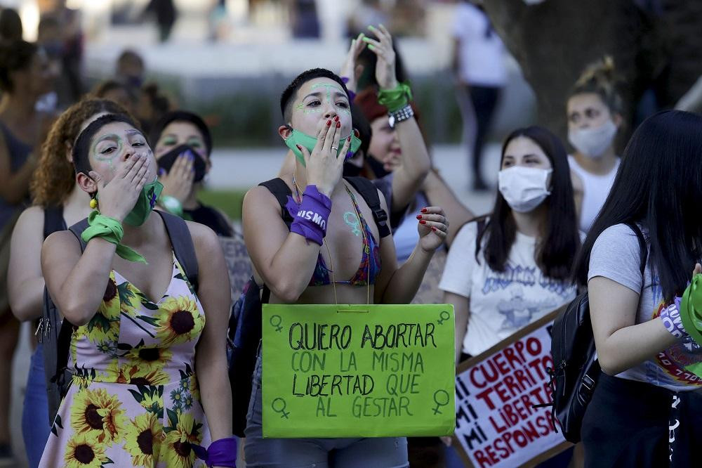 Manifestación por debate del aborto en Argentina, foto Reuters