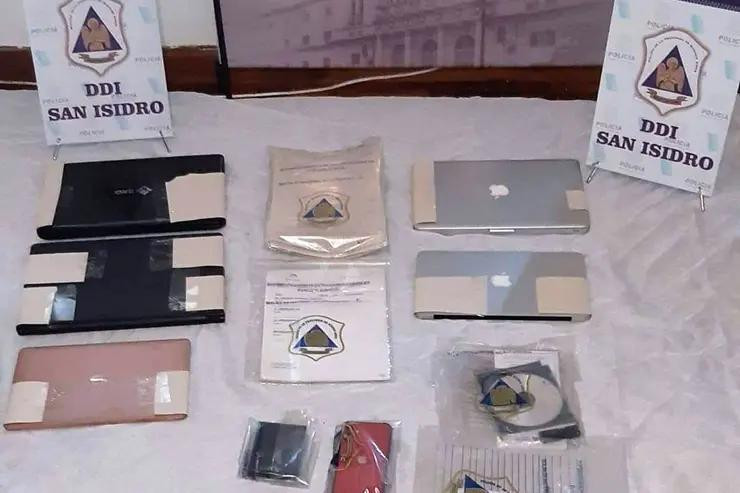Los teléfonos celulares y computadoras que le secuestraron al médico de Diego Maradona Fuente Archivo