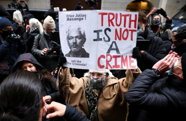 México ofreció asilo político a Julian Assange: según su abogado, es poco probable que el activista lo acepte