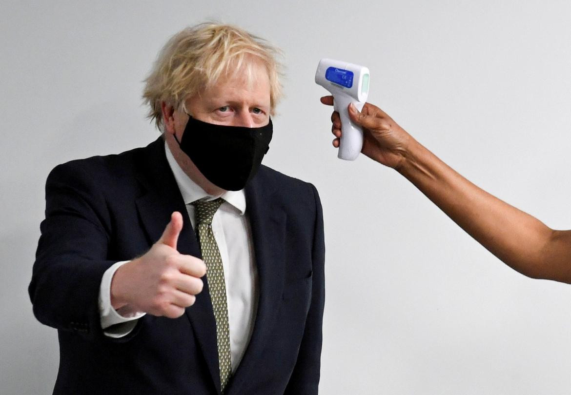 Boris Johnson, Reino Unido vuelve al confinamiento total este miércoles ante la posibilidad de un desborde del sistema sanitario, REUTERS