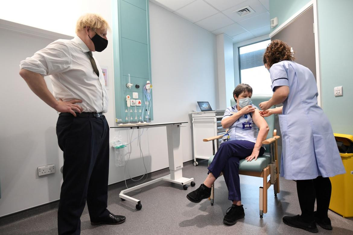 Boris Johnson, Reino Unido vuelve al confinamiento total este miércoles ante la posibilidad de un desborde del sistema sanitario, REUTERS