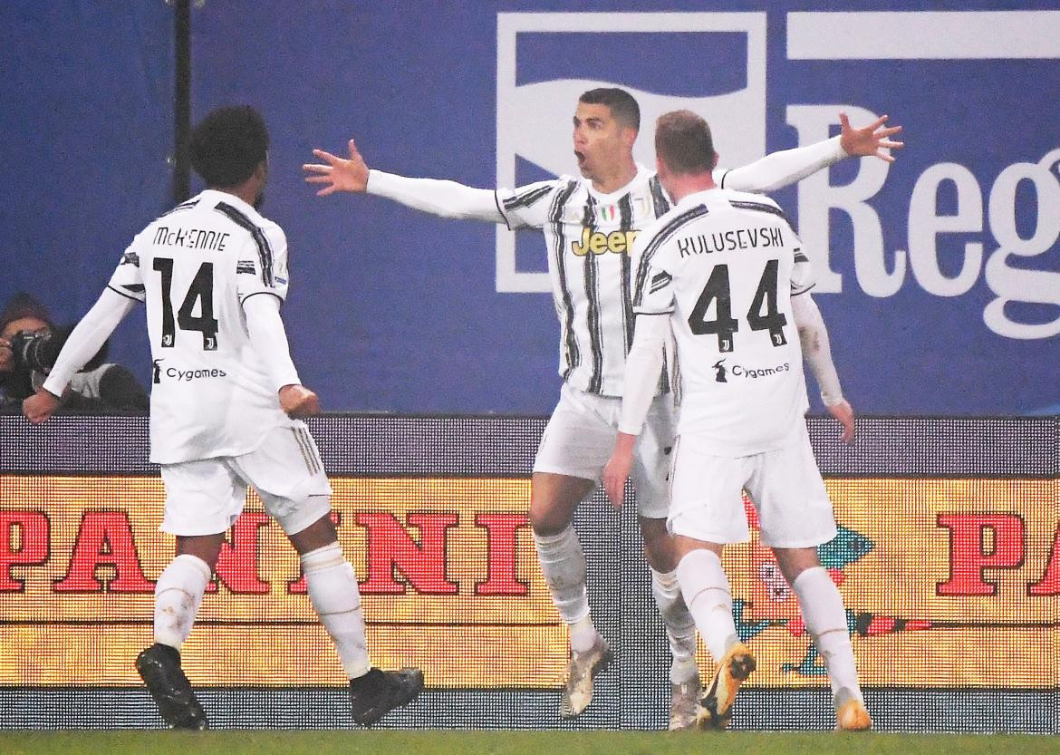 Festejo de Cristiano Ronaldo para Juventus en la Supercopa de Italia, REUTERS