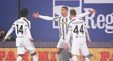 Juventus venció al Napoli y se quedó con la Supercopa de Italia en la noche que Cristiano Ronaldo hizo historia