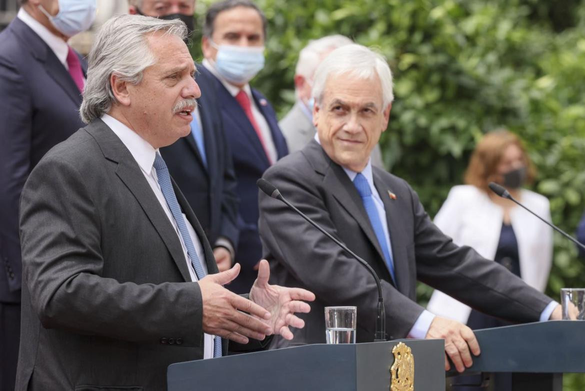 Alberto Fernández y Sebastián Piñera, REUTERS