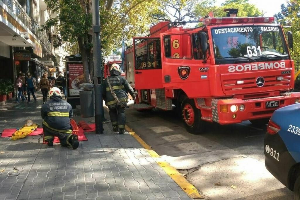 Empleada doméstica murió al caer por el hueco de un ascensor en Palermo, NA