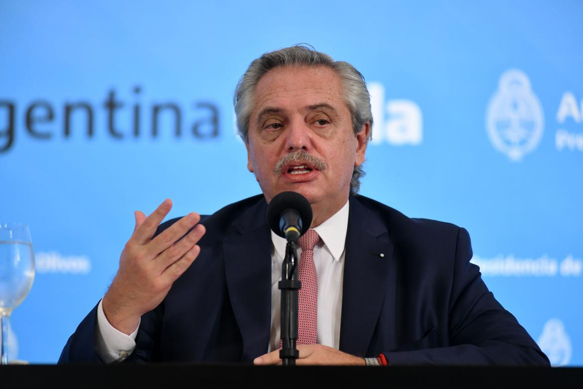 Alberto Fernández, AGENCIA NA
