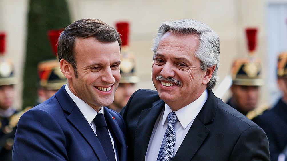 Alberto Fernández y Macron, Reuters
