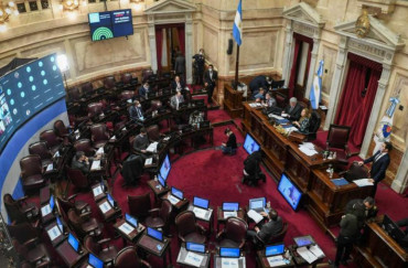 El Senado aprobó el proyecto de ley de restricciones mientras Fernández anunciaba el nuevo decreto