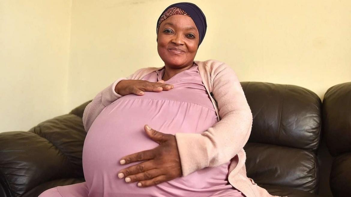 Mujer embarazada de diez bebés Foto: African News Agency
