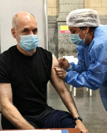 Horacio Rodríguez Larreta recibió la vacuna contra el coronavirus