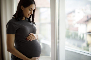 Estudio revela que las mujeres embarazadas toleran bien la vacuna contra el Coronavirus