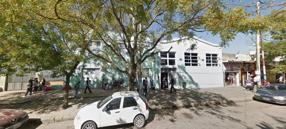 Colegio tomado en Virrey del Pino, Foto: Google Maps