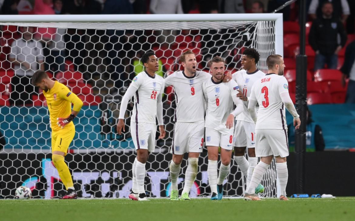 Festejo de Inglaterra ante República Checa por la Eurocopa, REUTERS