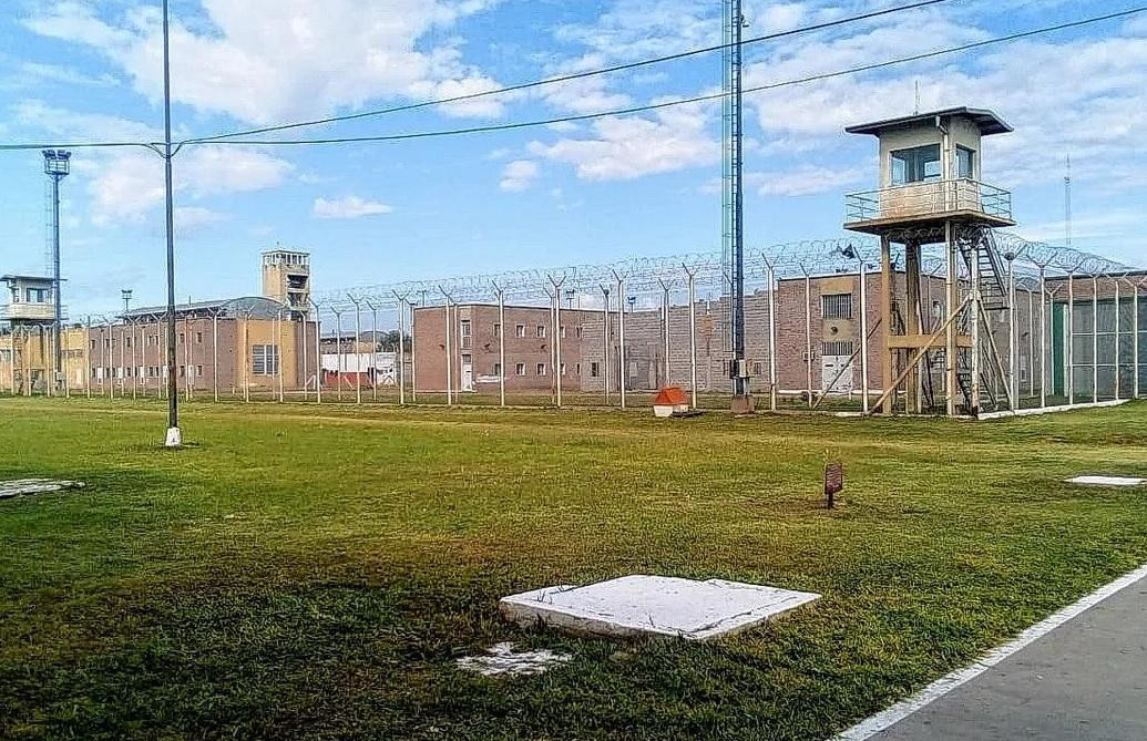 Recapturaron a tres de los ocho presos que se fugaron del penal de Piñero en Santa Fe	