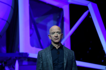 Jeff Bezos deja de ser CEO de Amazon tras 27 años y lo sustituye Andy Jassy
