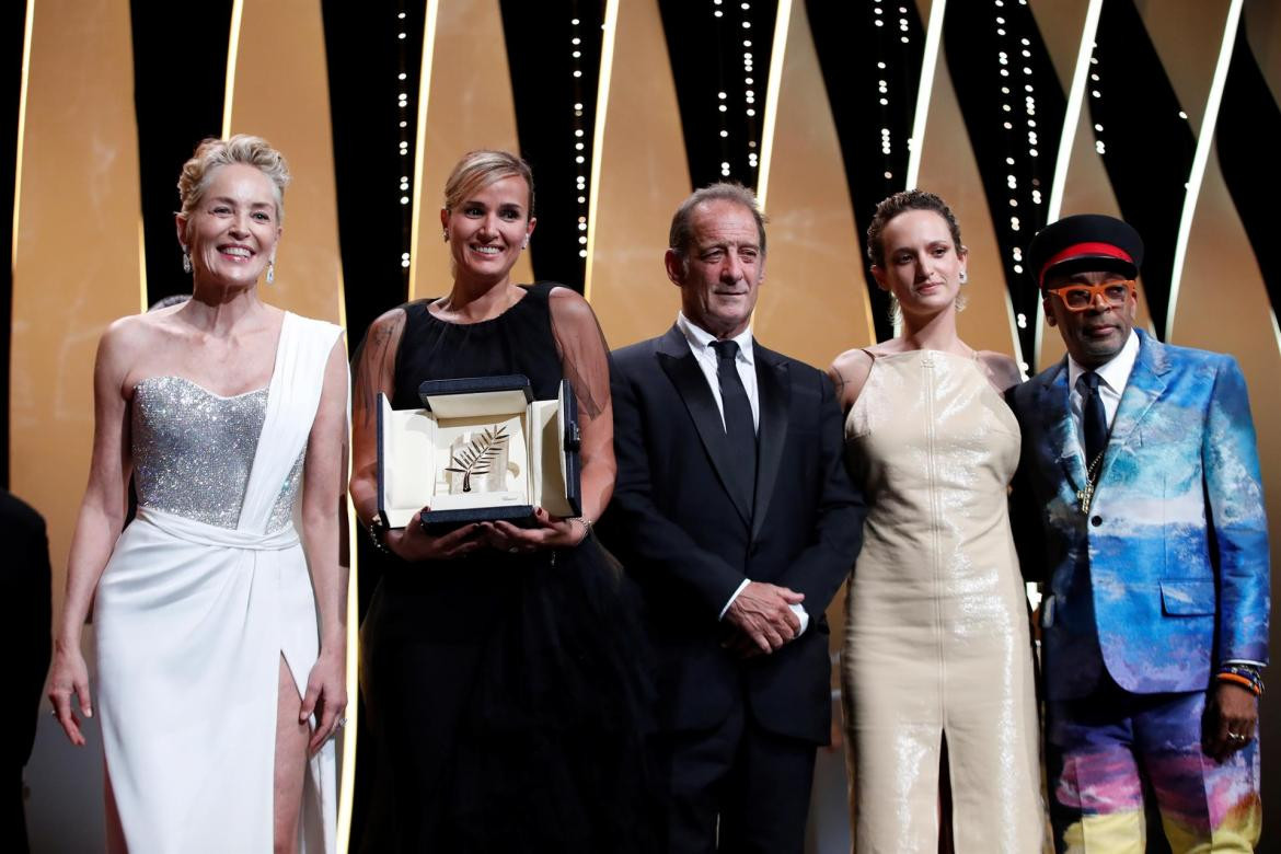 Julia Ducournau, segunda mujer en ganar la Palma de Oro en Cannes