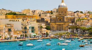 El país más vacunado contra covid-19: Malta paga a los turistas por su visita, pero... impone una condición