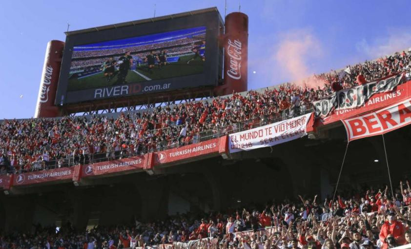 Simpatizantes de River durante el partido frente a Boca en el estadio Monumental, foto NA
