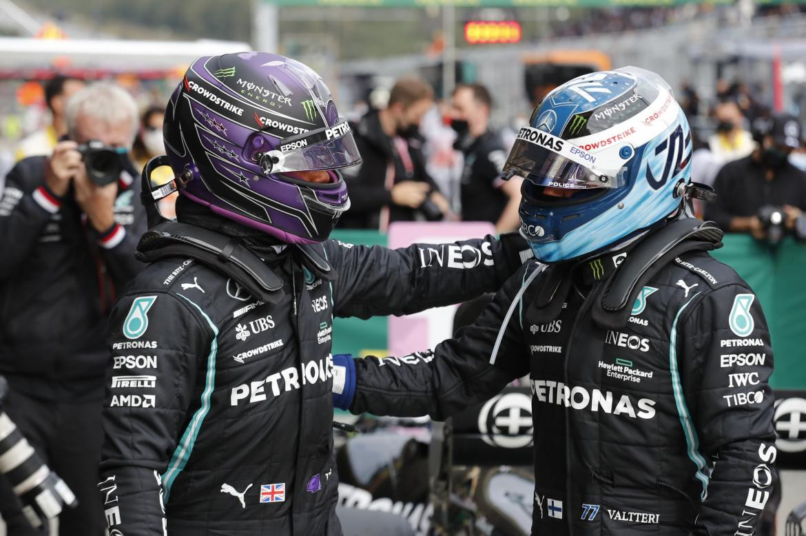 ValtReri Bottas y Lewis Hamilton en el Gran Premio de Turquía, REUTERS