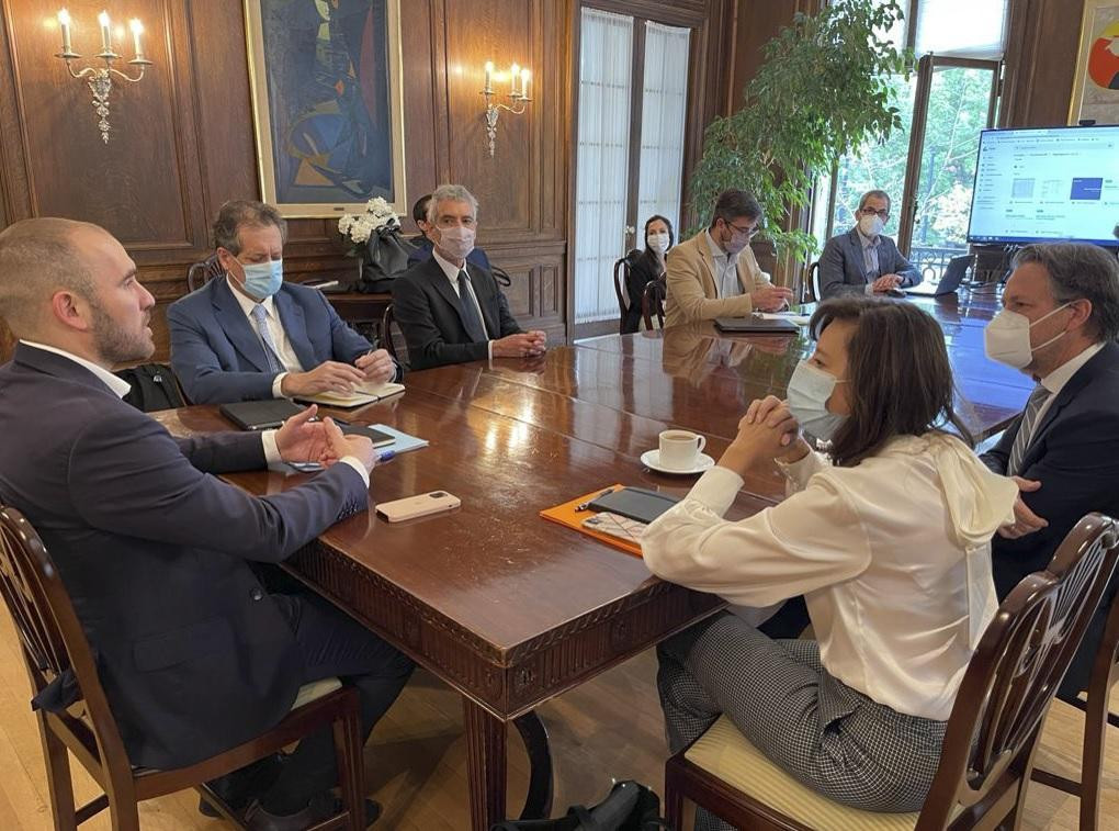 Martín Guzmán durante la reunión que mantuvo con representantes del FMI en Washington. Foto NA