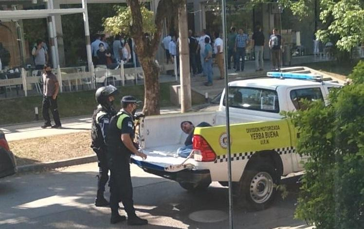 Hombre que entró a los tiros a una oficina en Tucumán