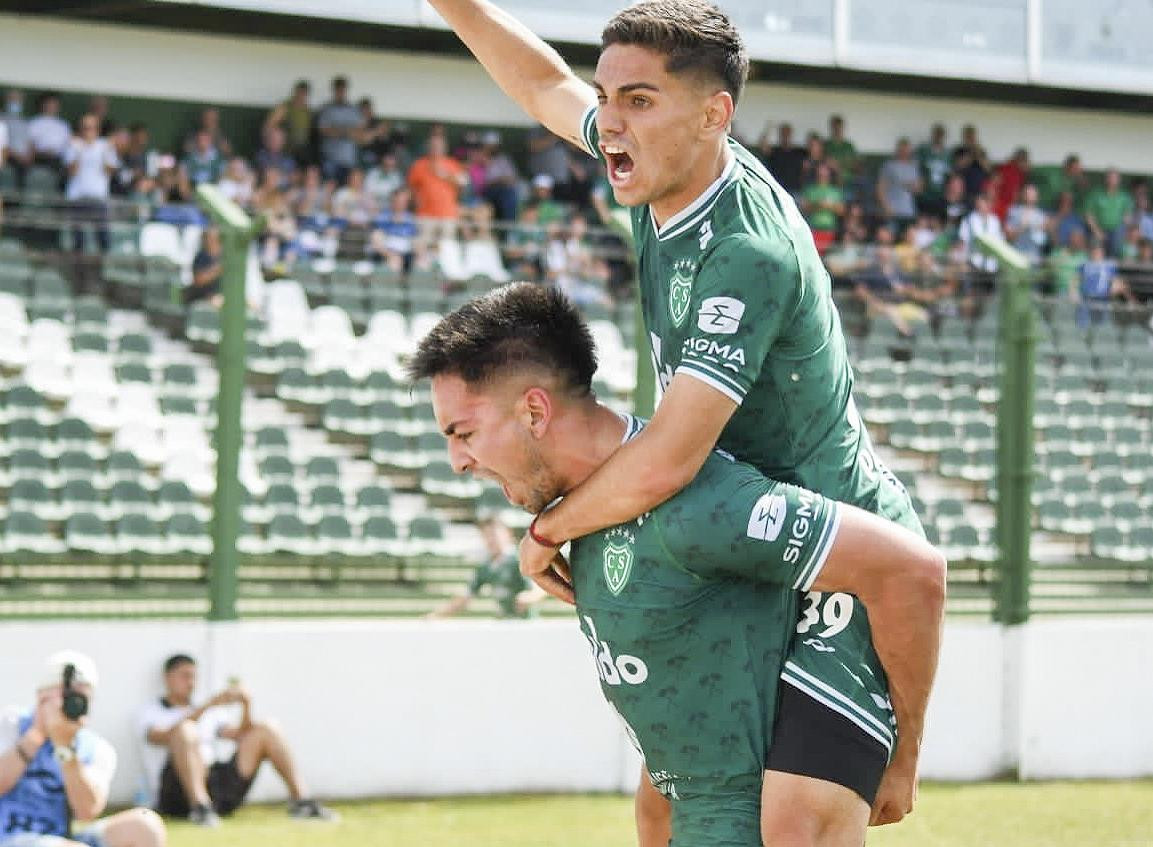 Festejo de Sarmiento de Junin por la Liga Profesional de Fútbol