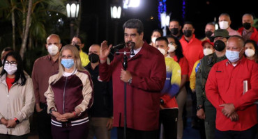 Maduro espera nueva etapa política en Venezuela tras ganar elecciones regionales