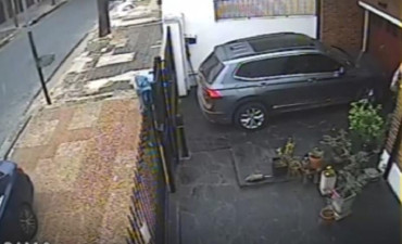 Video impactante: atacaron a balazos a un líder sindical en la puerta de su casa