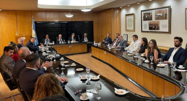 Eduardo Casal y Horacio Rosatti encabezaron reunión con jueces y fiscales para combatir la narcocriminalidad en Rosario 