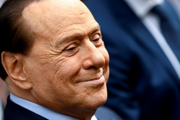 La centroderecha se une y propone formalmente la candidatura de Silvio Berlusconi a la presidencia de Italia