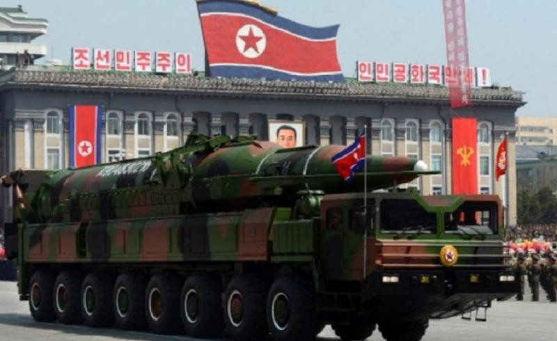 Corea del Norte lanzó dos misiles balísticos al mar de Japón