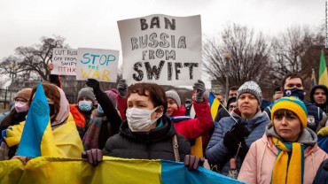 La salida de Rusia del sistema SWIFT cada vez más cerca: un país clave apoyó su expulsión