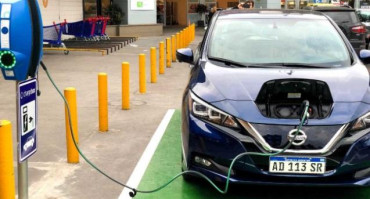 El Gobierno autorizó la importación de autos eléctricos, híbridos y con motor a hidrógeno