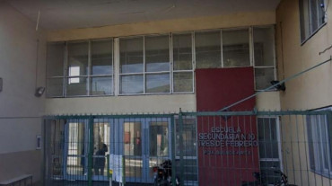Escándalo sexual con un profesor de Loma Hermosa: le pedía a sus alumnas 