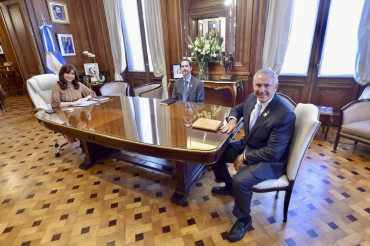 Cristina Kirchner recibió en el Senado al embajador de Estados Unidos, Marc Stanley