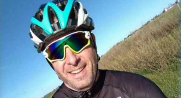 Asesinaron a un ciclista delante de su esposa en un camino rural de Pergamino