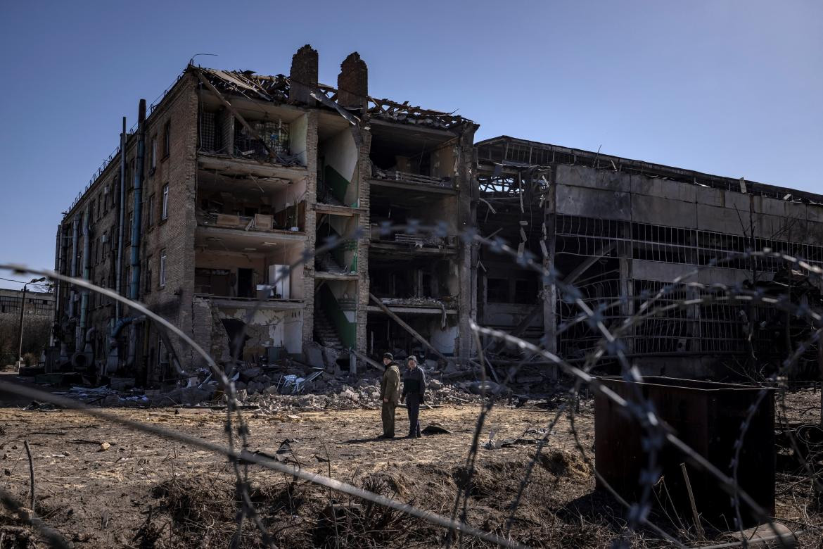 Ataque de Rusia a fábrica de misiles en las afueras de Kiev, AFP