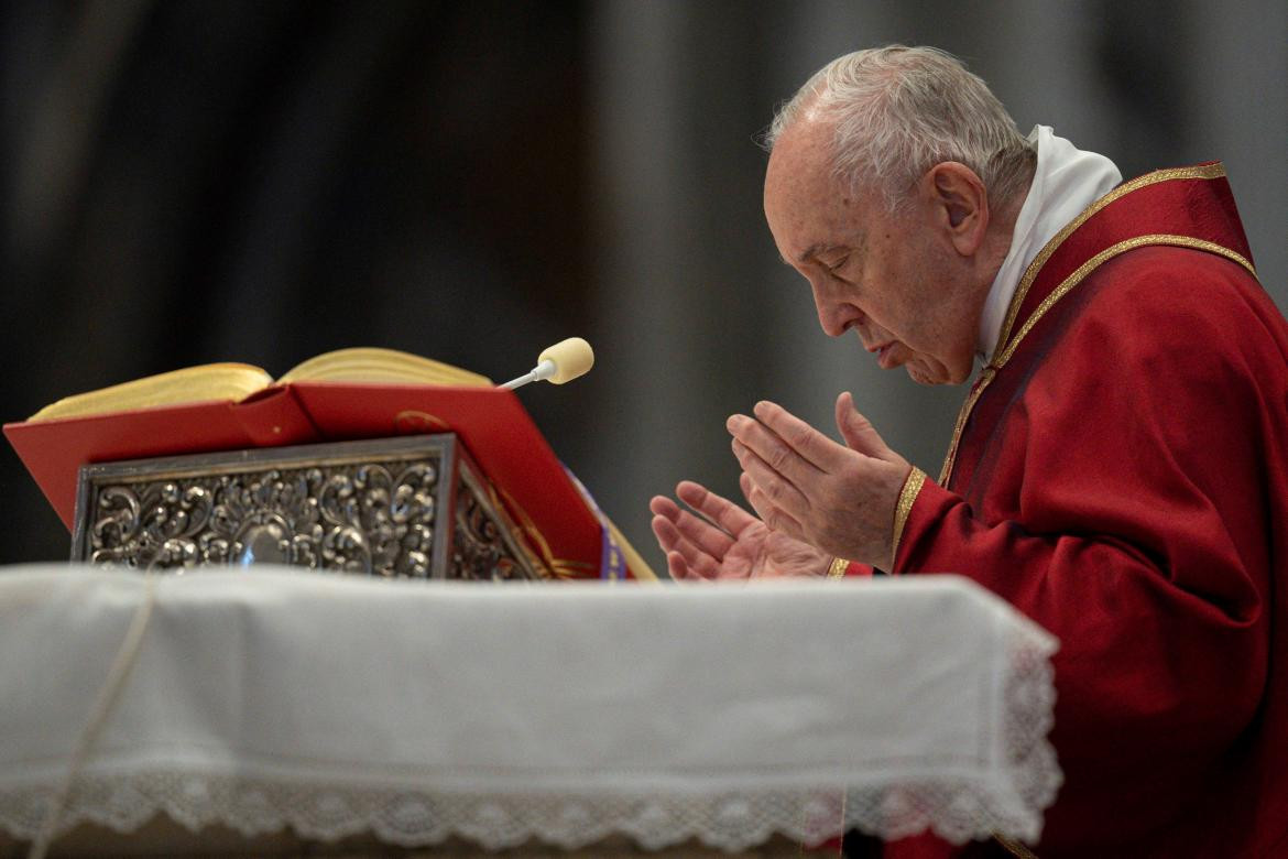Papa Francisco en misa de Semana Santa, Reuters