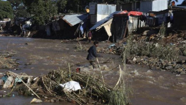 Drama por las inundaciones en Sudáfrica: al menos 443 muertos y 63 desaparecidos