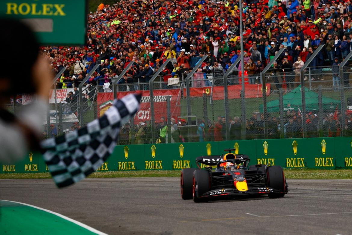 Max Verstappen, Red Bull, Fórmula 1, triunfo en Imola, AFP